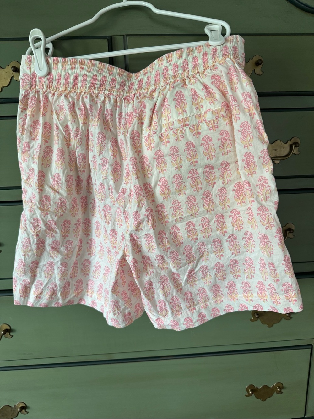 Faherty Malibu Short in Pink Taj Floral, Organic Cotton, Elastic Waist, Small - Picture 5 of 12